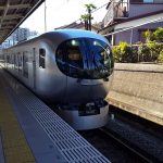 西武001系 001-A1F “Laview” 入間市駅到着～発車 ‘18.12.24